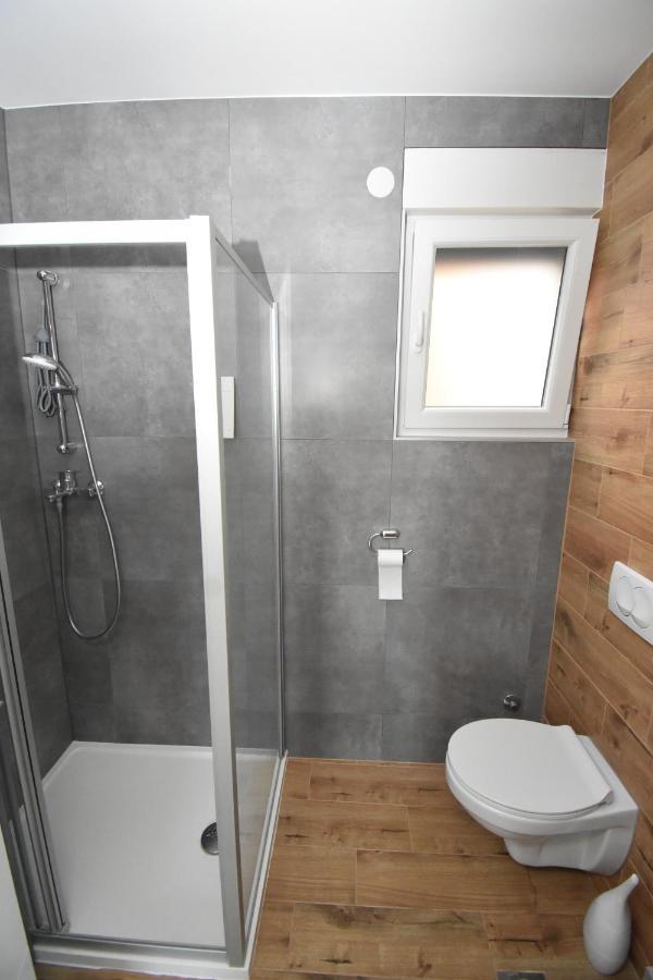 Apartman Bela Tisno Exterior photo